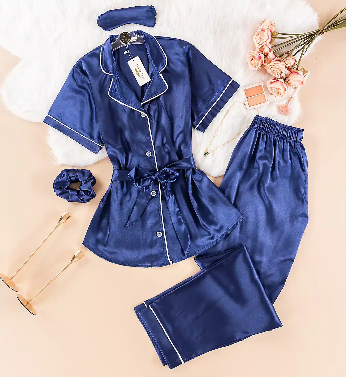 2 موديل بيجامة 4 قطع ستان كود 3024 - الصورة 1