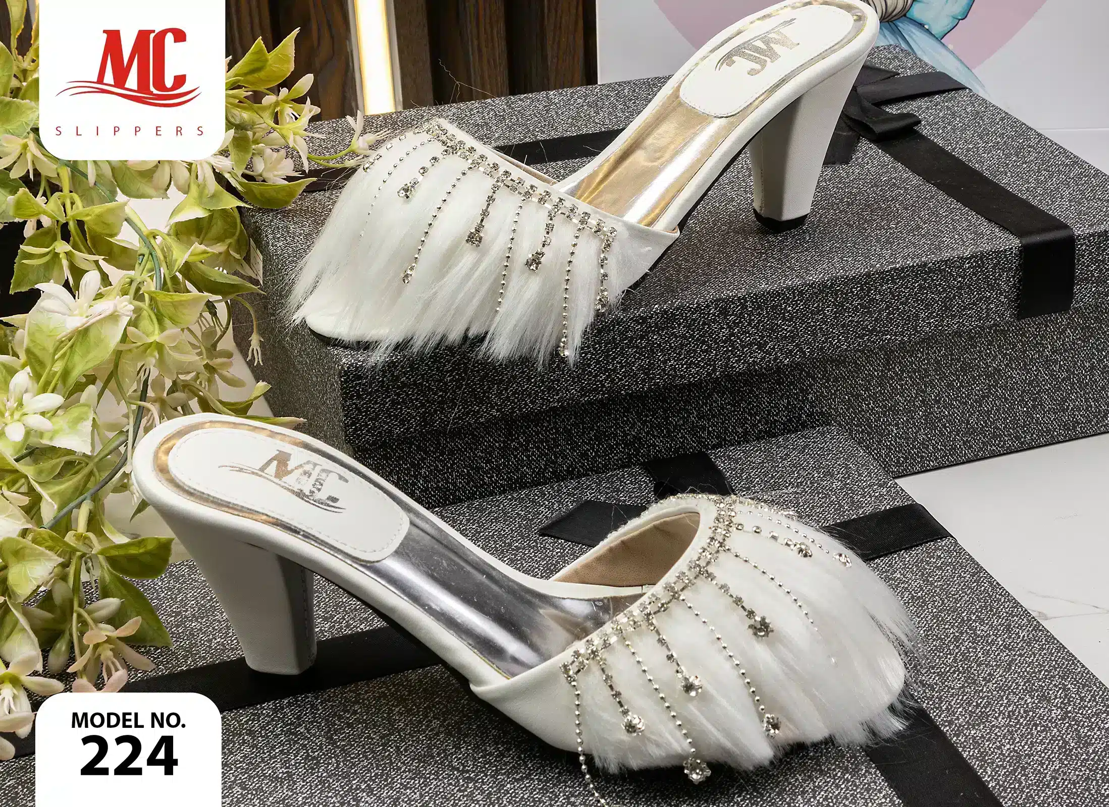 224 1 سليبر أبيض بكعب كود 224 - الصورة 1