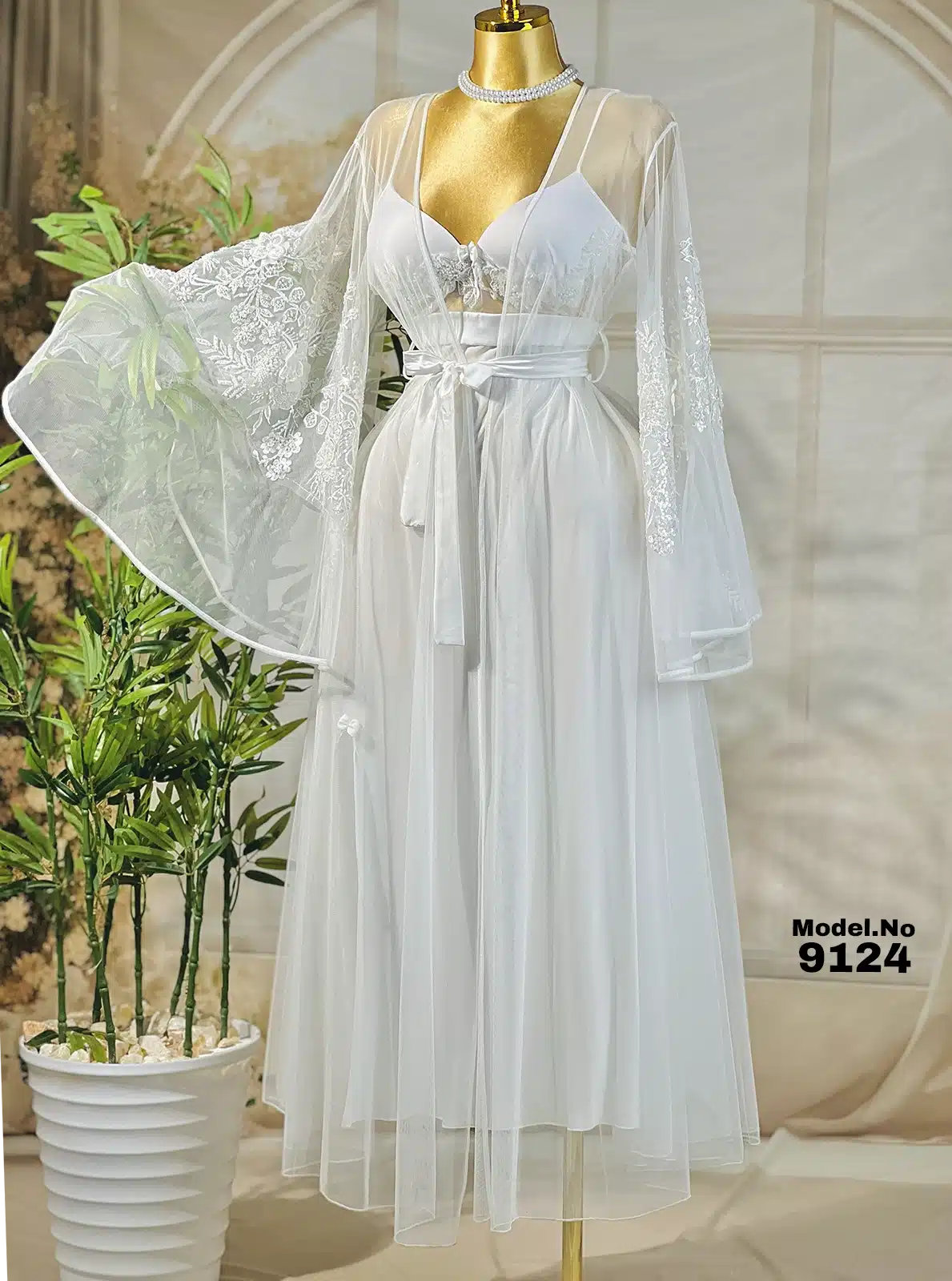 1 موديل صباحيه طويل أبيض كود 9124 - الصورة 1